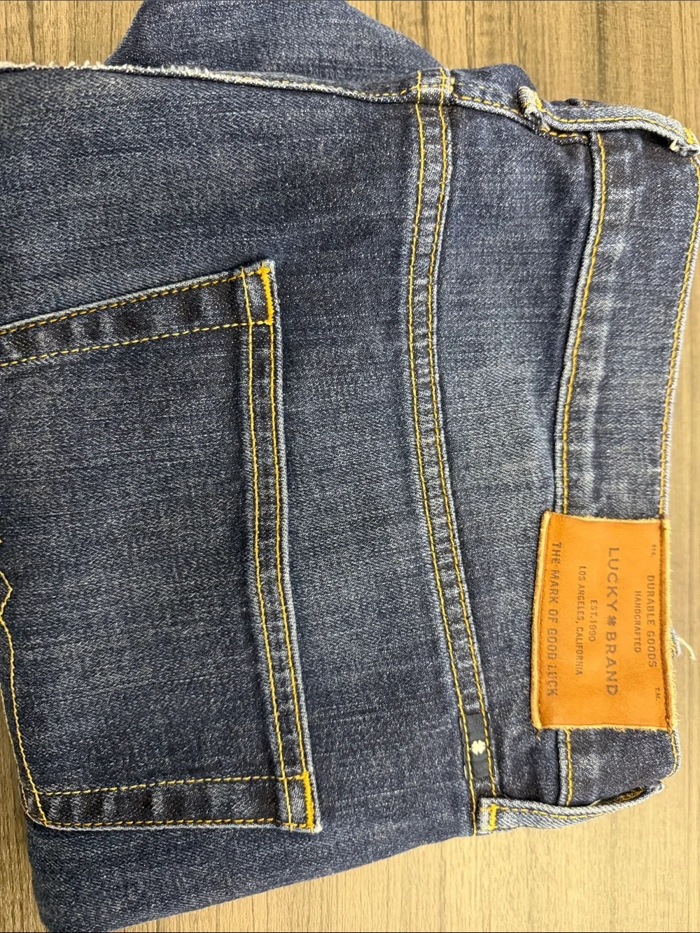 Lucky Brand Men's Medium Blue Straight Jeans